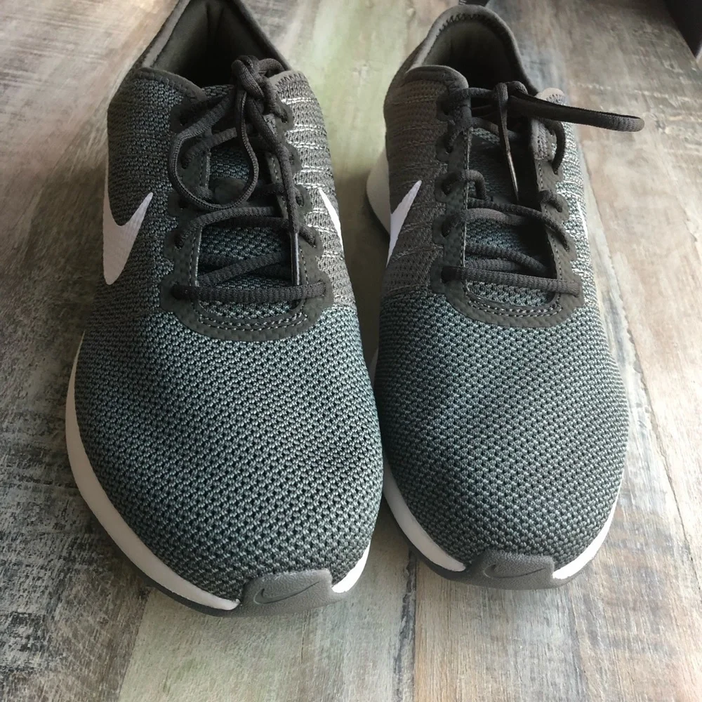 Nike Youth Women's Dualtone Racer Greenish Gray Sneaker Shoes